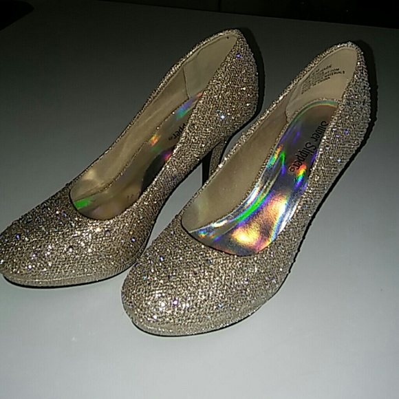 Shoes - Picture 8 of 8